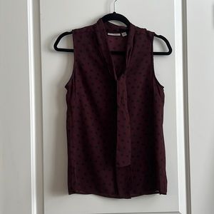 Halogen tie front patterned sleeveless blouse